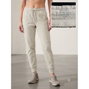 Athleta Trekkie North Jogger Pants Womens 8 Beige Hiking Outdoor Ripstop Stretch
